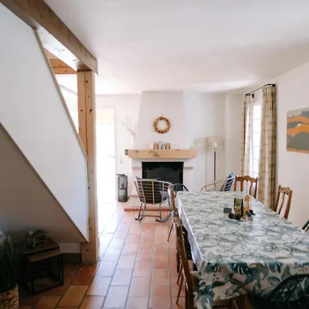 Holiday home The Bamboos - Private Heated Swimming Pool *