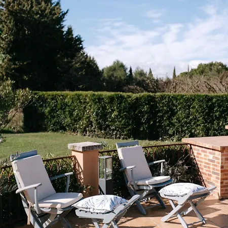 Holiday home The Bamboos - Private Heated Swimming Pool