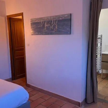 The Bamboos - Private Heated Swimming Pool Holiday home *